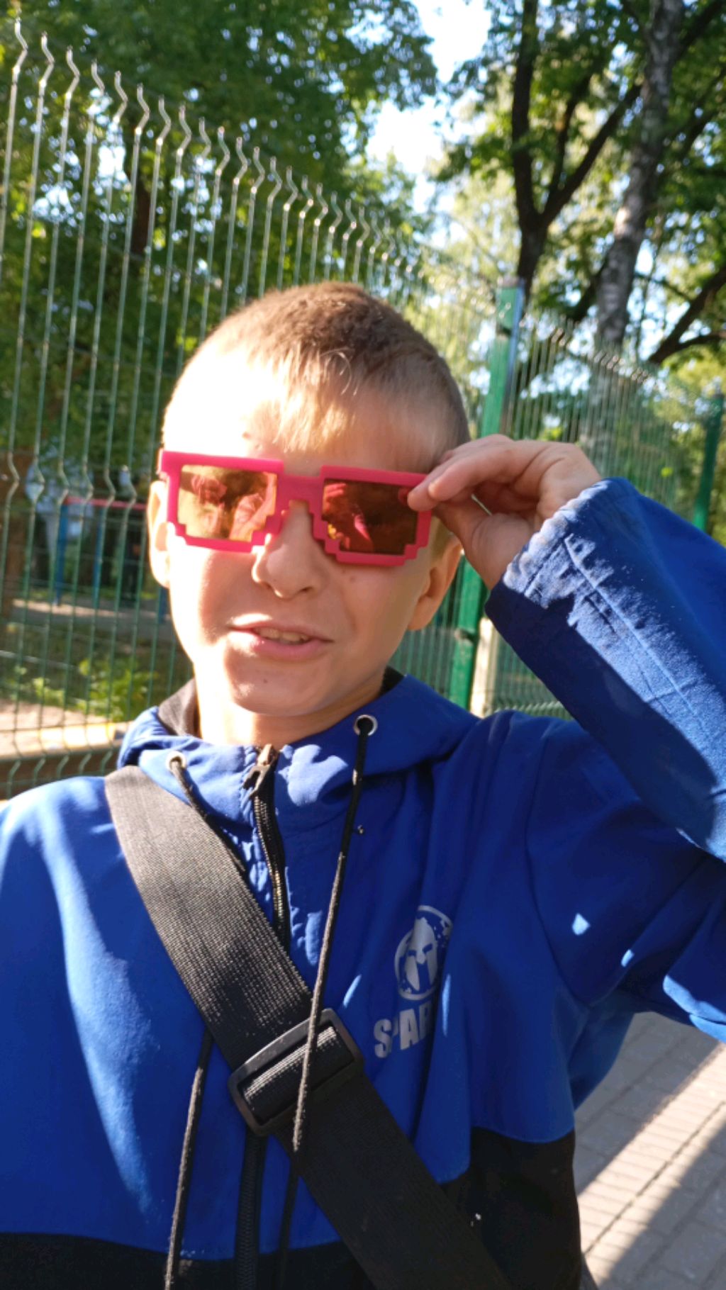 нету