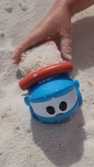 Резиновый Грузовичок Лева на МОРЕ  #игрушки #длядетей #детскийканал