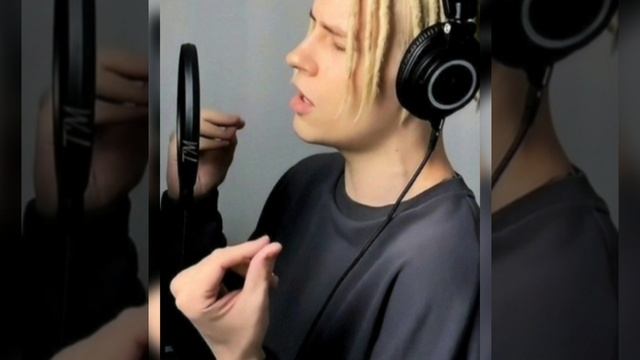 Не улетай, не исчезай... Любовь моя... единственная...