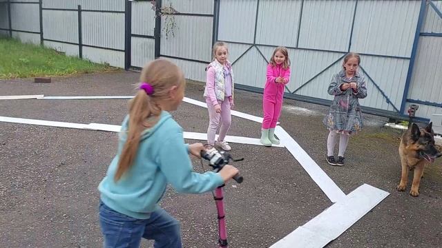 Дождливый день с подругами
