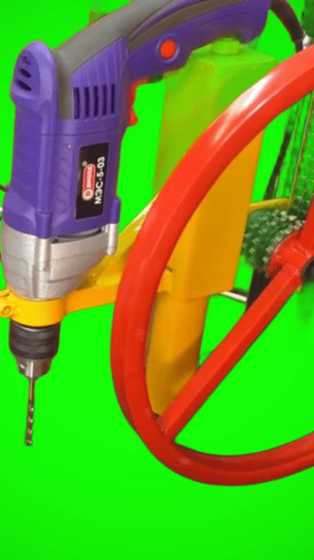 Сверлильный станок из Дрели