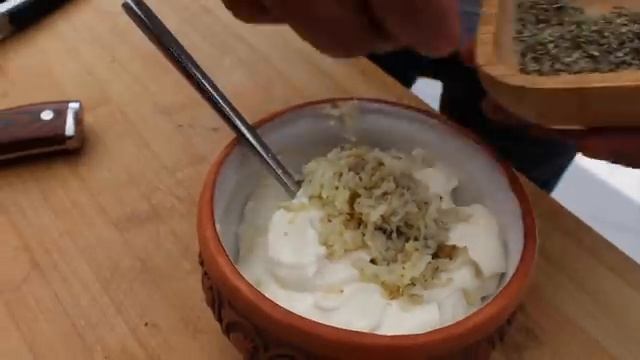 Сочный и доступный рецепт домашней шаурмы и гироса  на костре.