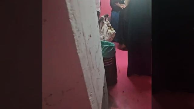 🇮🇱 Des Israéliens chantent des chansons se cachant dans un parking à Tel-Aviv