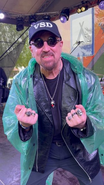 Перед выступлением на фестивале "Дайте дорогу!".