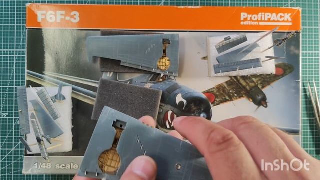 №237 Hellcat F6F3 1/48 Eduard стройка.mp4