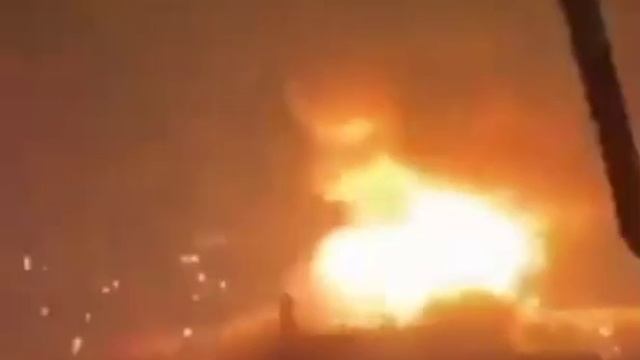 За последний час Иран выпустил десятки ракет в сторону Израиля, заявили в ЦАХАЛ.