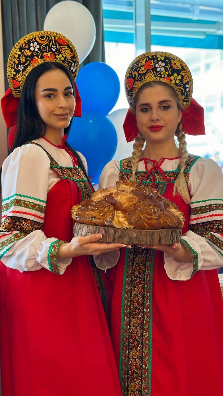 Празднуем День России в Гранд Отель Анапа!