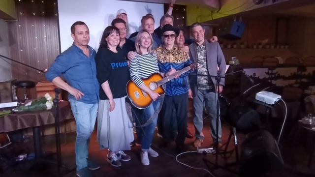 Фотосессия Валерия Ярушина с родными челябинцами ("Гнездо Глухаря") - 12.06.2025