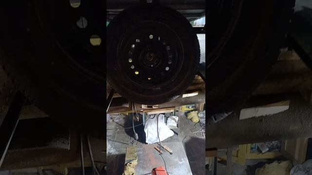 Кранштей для запаски на прицепе Атлант 2513-05