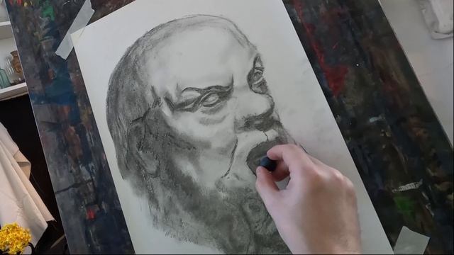 Гипсовая голова. Сократ.Уголь