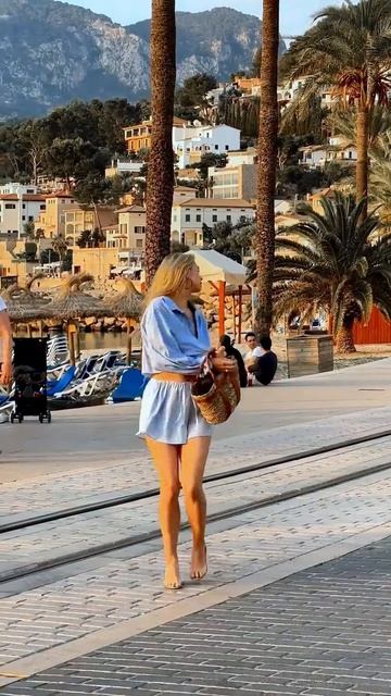 dU9QvVedqcI - Beautiful Street Fashion Outfits Style #shorts