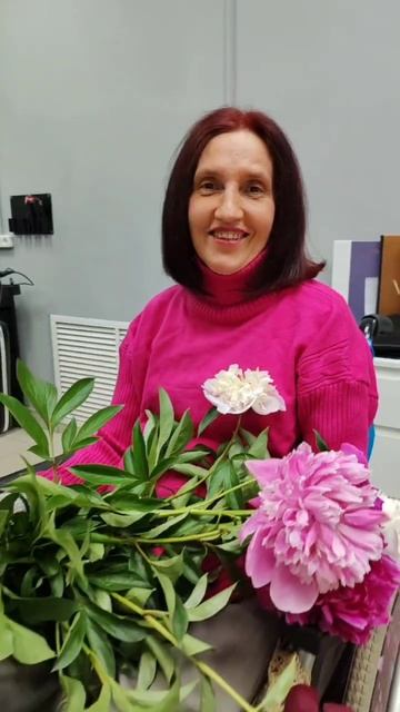 Девочки спасибо за поход в парикмахерскую и цветы 🙏💓🥰