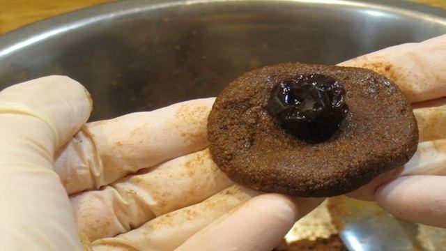 Конфеты из сухарей и меда