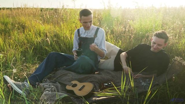 Клип, созданный на суперкомпьютере - потрясающе или пугающе - Swirl Me in Your Mind -- Ayla Nereo --