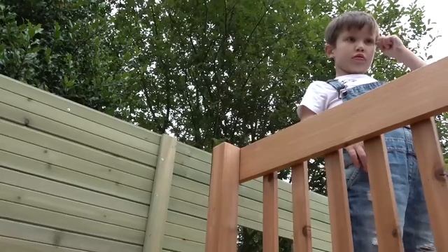 Мистер Макс • Mister Max - Притворная игра в самодельном игровом домике для детей