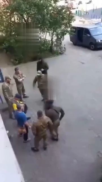 ‼️🇷🇺⚔️🇺🇦Принудительная мобилизация пожилых людей в Кривом Роге !!!