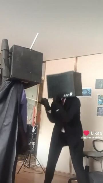 Skibidi Toilet Cosplay Dance