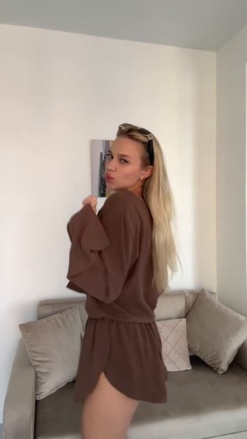 Теперь ты точно знаешь, что одеть летом 🔥
Артикулы: 
Коричневый - 347902158
Бежевый - 336343794