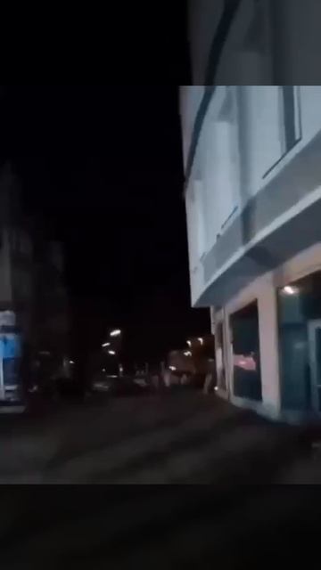 Автор видео в Тель-Авиве очень неудачно оказался в месте взрывов.