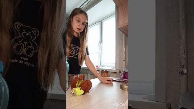 убираюсь в своей комнате