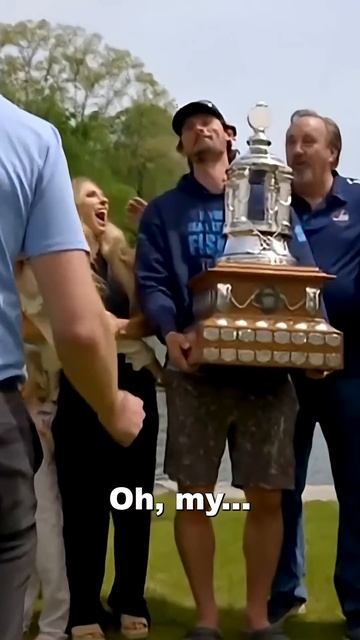 Connor Hellebuyck was SHOCKED!