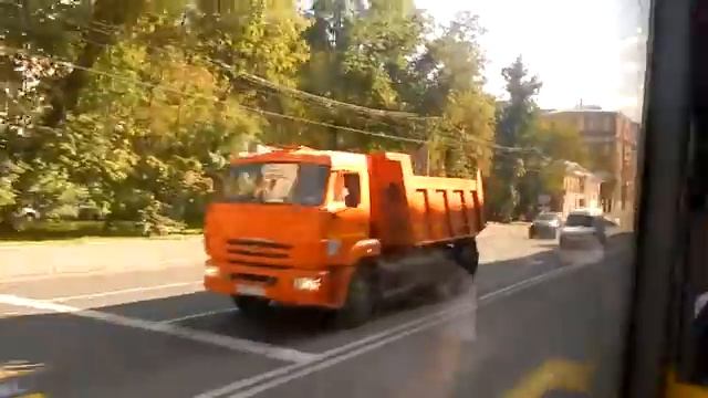 Поездка на автобусе ЛиАЗ-6213.22 № 02403 (040415) по маршруту №М (11.08.2015)