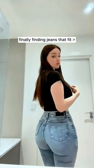 y25GF7Kuvx0 - Beautiful Street Fashion Outfits Style - Fit Jeans Look #shorts