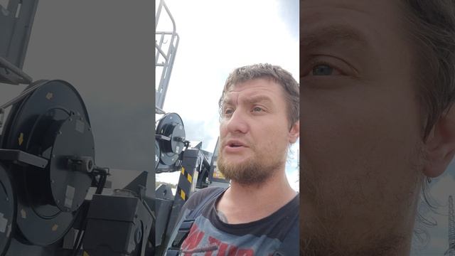 МТС по не зависящим от них причинам нет интернета и связи в отдельных регионах но абон плату снимают