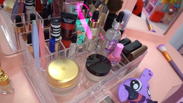 ДИАНА И РОМА - Диана как Леди Баг выпрыгнула из планшета