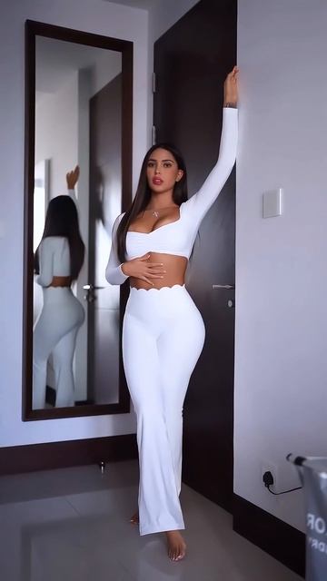m67Oa7uIgrE - Stunning white tight pants and top summer outfit of the day #fashion  #style #outfit #