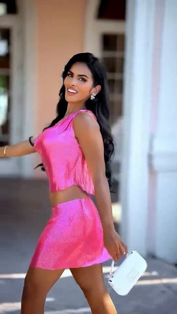 noNK7GPWhKc - Beautiful Street Fashion Outfits Style #shorts