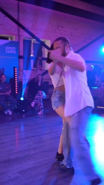 Street Tango. Стас Стукалин и Марианна Товмасян #танго #тангонуэво #неотанго #аргентинскоетанго