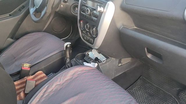 авто Лада Гранда лифтбек