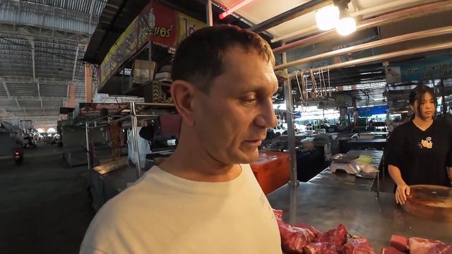 ДЖУЛИЯ ПОПАЛА В КЛИНИКУ ПАТТАЙЯ. МАГАЗИН КОСМЕТИКИ НА ТЕПРАЗИТ. ФРУКТОВЫЙ РЫНОК РАТАНАКОРН.