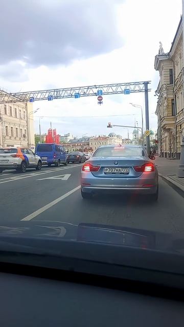 Я против меня...
