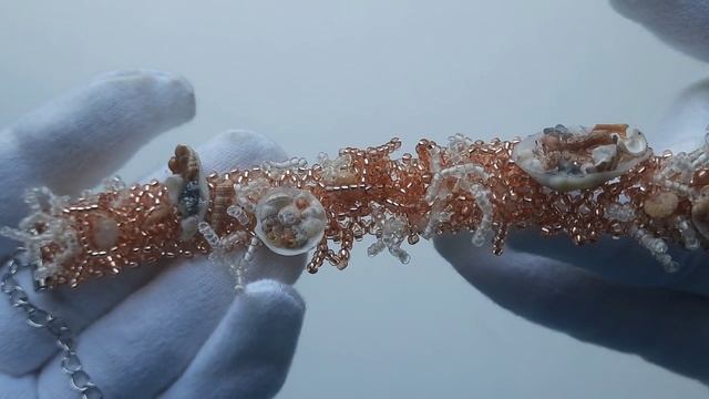 Браслет : "Морское дно". Натуральные ракушки и бисера