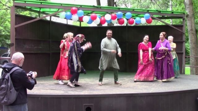 МАНИ МАНИ | Стиль Болливуд | Театр ТАРАНГ | Московский долголетия | Москва | ДЕНЬ РОССИИ