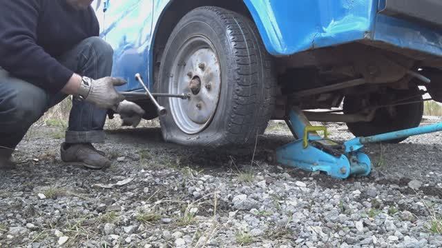 dmc neo 938 -  заменил колесо форд транзит мк 2 бегемот
