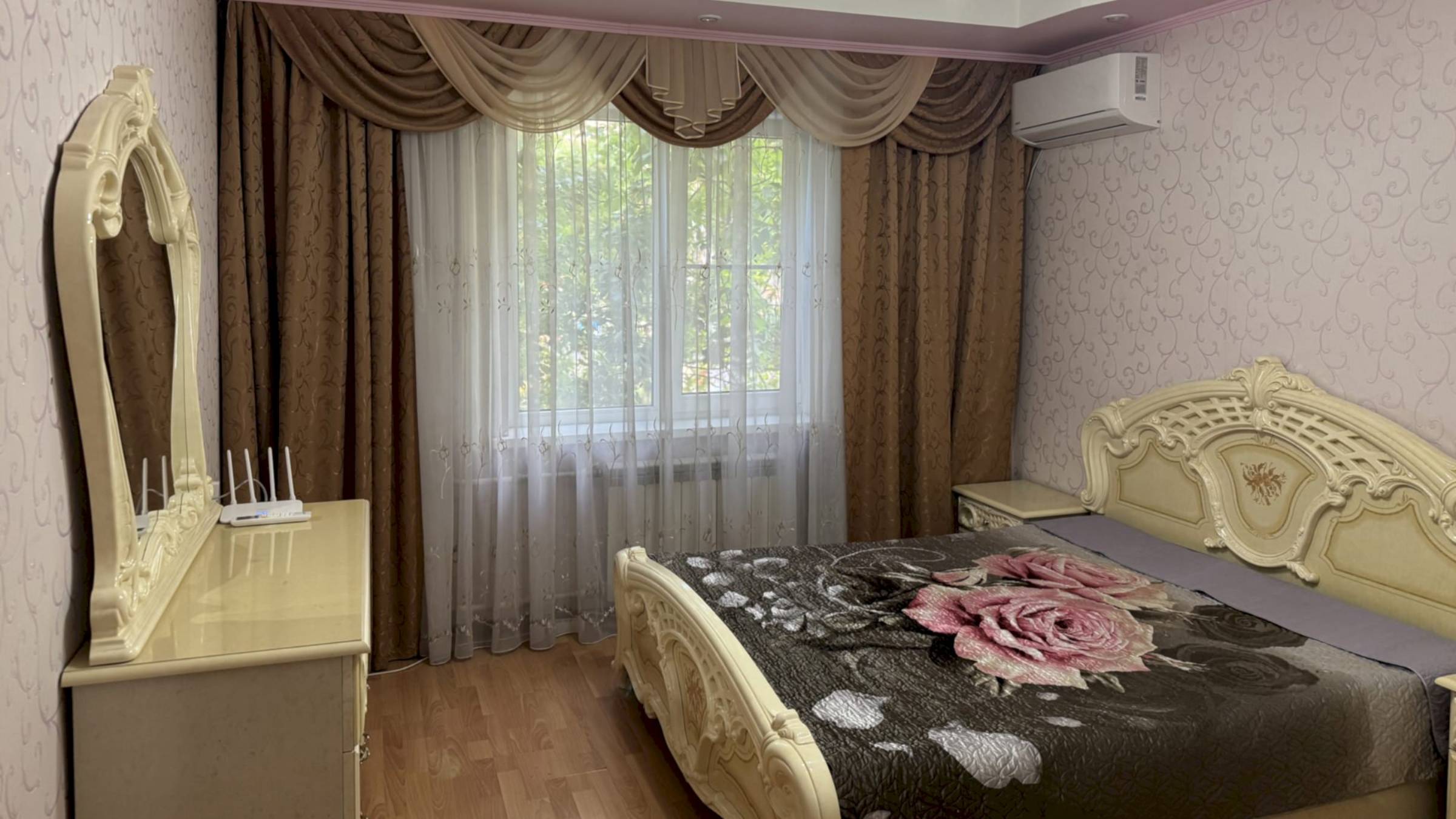 🏡 №510 Сдаётся посуточно 2-к квартира с балконом — Геленджик, до пляжа 7 мин пешком