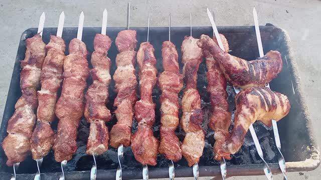 Шашлык и молодой картофель!