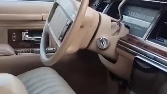 Красивая машина на продажу. Не дорого .