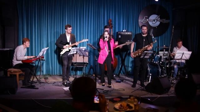 ROLI band -  Bad girls (Donna Summer cover)