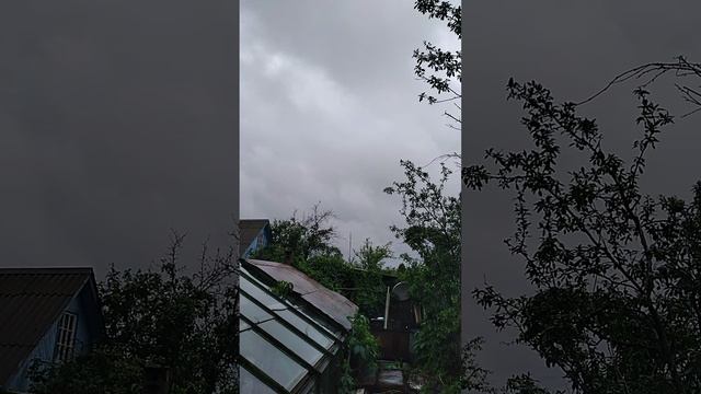 Беспилотники сбивают в небе Подмосковья