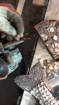 Скульптура рыбы