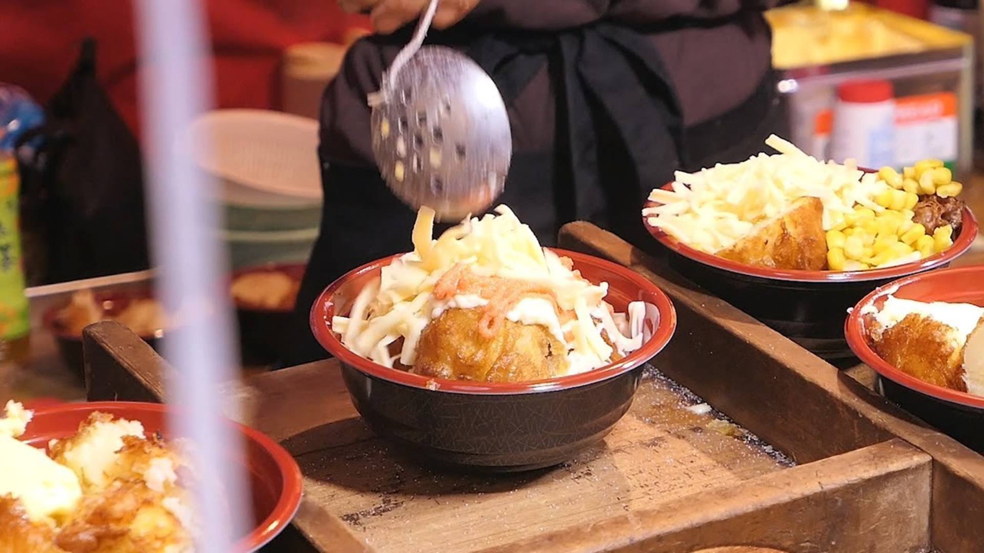 Картофель с сыром — японская уличная еда