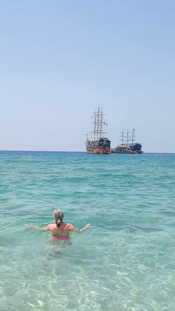 Море в Аланье пришло а норму