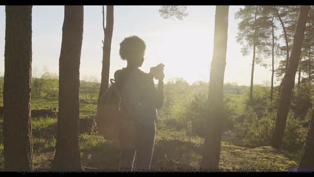 Самые завораживающие виды под хит года - Petit soldat -- God is gay -- Tourne pour rien