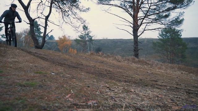Линии полей и лесов соединяются в одном ритме - Summer-Melody -- Ketsa -- The Lost Files