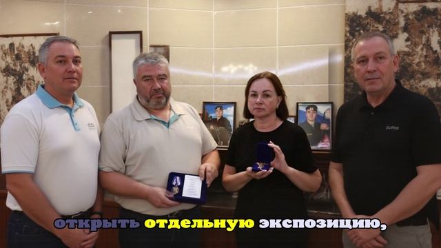Семье погибшего корреспондента «Известий» Федорчака передали медаль от СК России