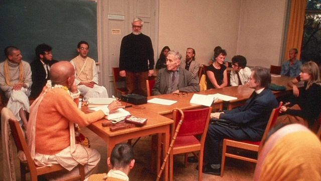 Лекция Шрилы Прабхупады 14.06.1974, Париж. ШБ 2.1.6. Как умирать. Важность Гуру!